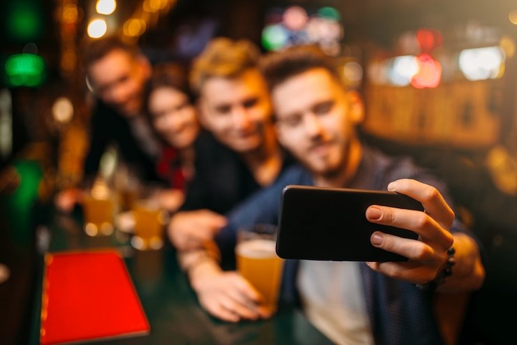 Tampilan kategori permainan sport dan virtual yang responsif untuk mobile